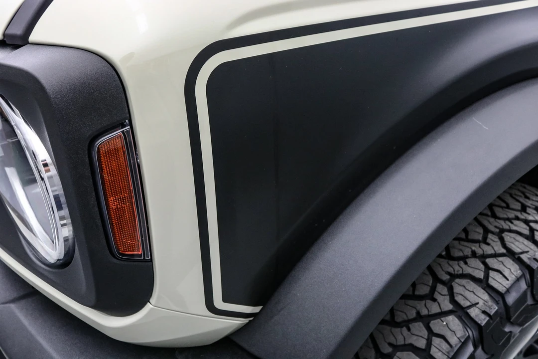 2025 Ford Bronco 6th Gen - Image 17 of 21