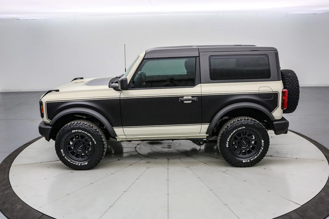 2025 Ford Bronco 6th Gen - Image 9 of 21