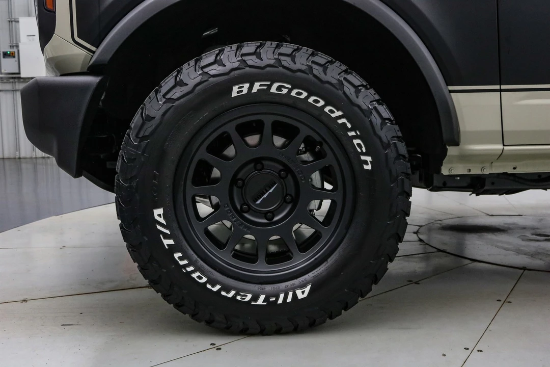 2025 Ford Bronco 6th Gen - Image 12 of 21