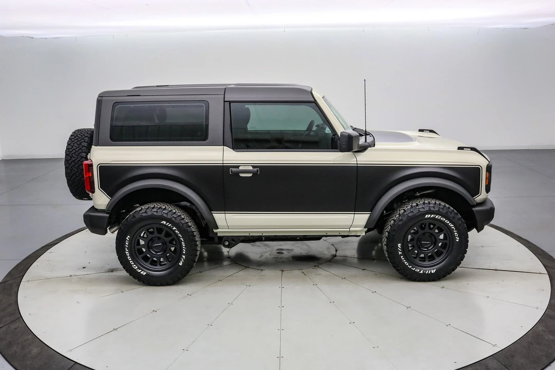 2025 Ford Bronco 6th Gen - Image 5 of 21