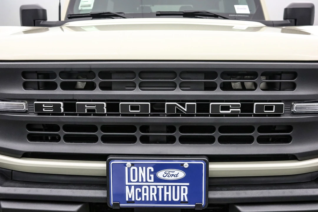 2025 Ford Bronco 6th Gen - Image 14 of 21