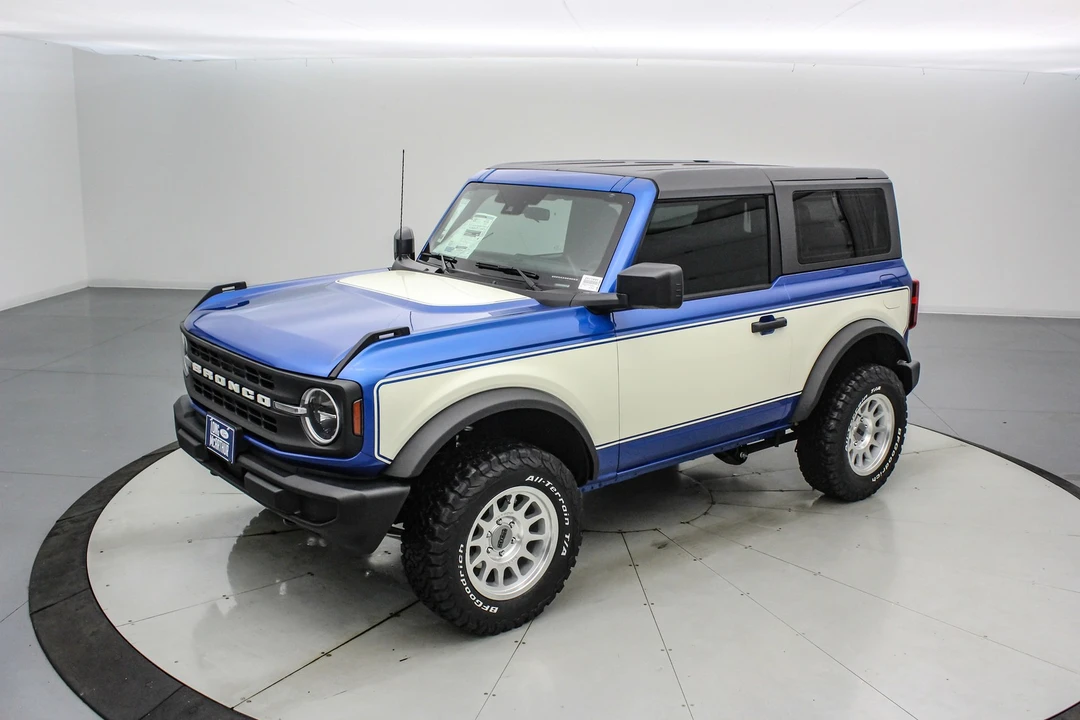 2025 Ford Bronco 6th Gen - Image 10 of 21