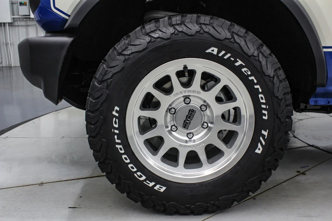 2025 Ford Bronco 6th Gen - Image 12 of 21