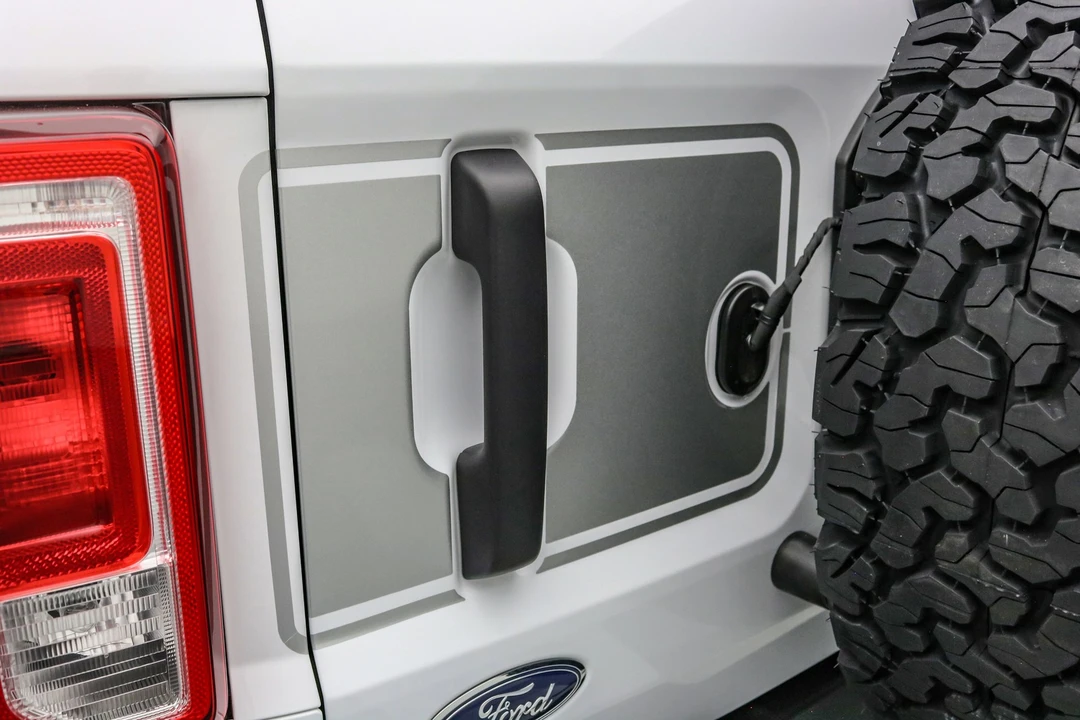 2025 Ford Bronco 6th Gen - Image 18 of 21