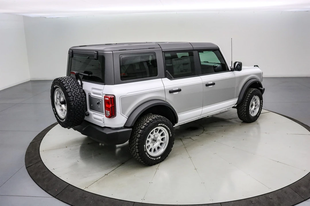 2025 Ford Bronco 6th Gen - Image 6 of 21