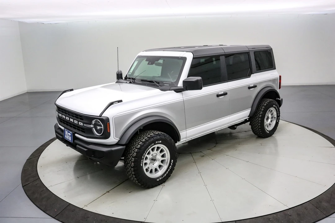 2025 Ford Bronco 6th Gen - Image 10 of 21