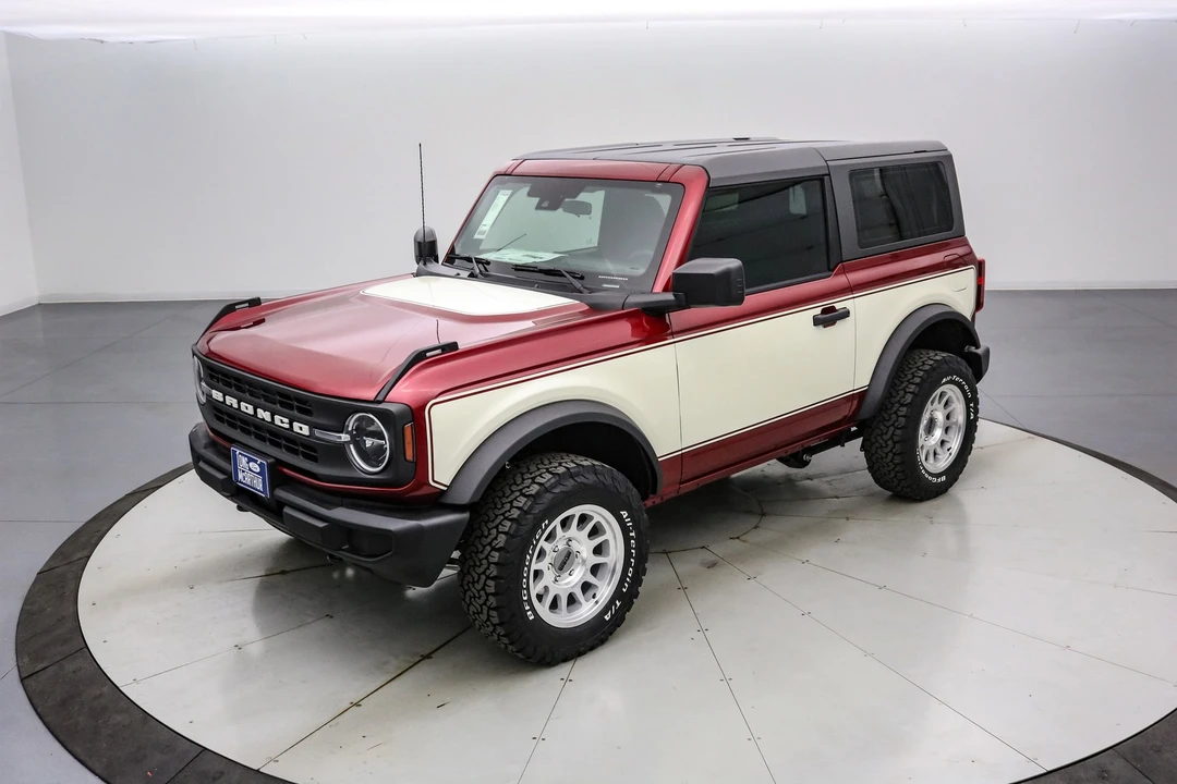 2025 Ford Bronco 6th Gen - Image 10 of 21