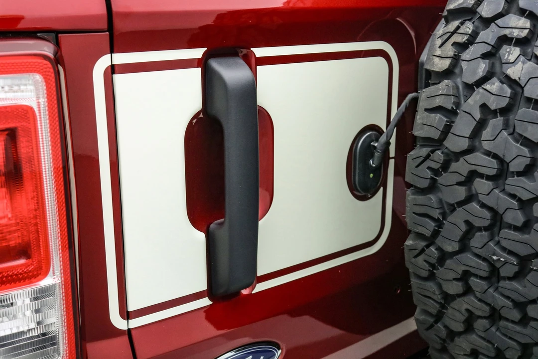 2025 Ford Bronco 6th Gen - Image 18 of 21