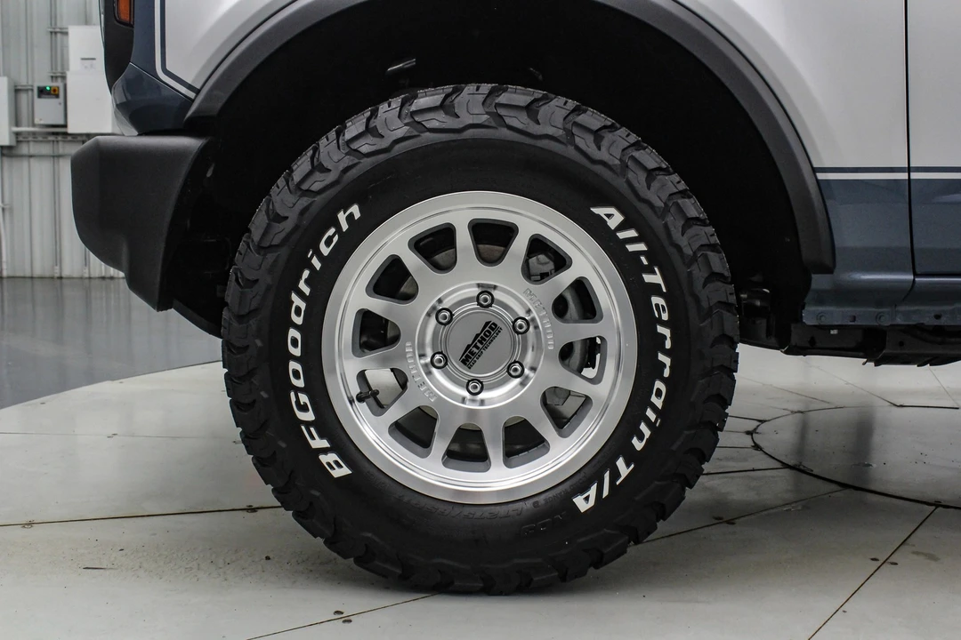 2025 Ford Bronco 6th Gen - Image 12 of 21