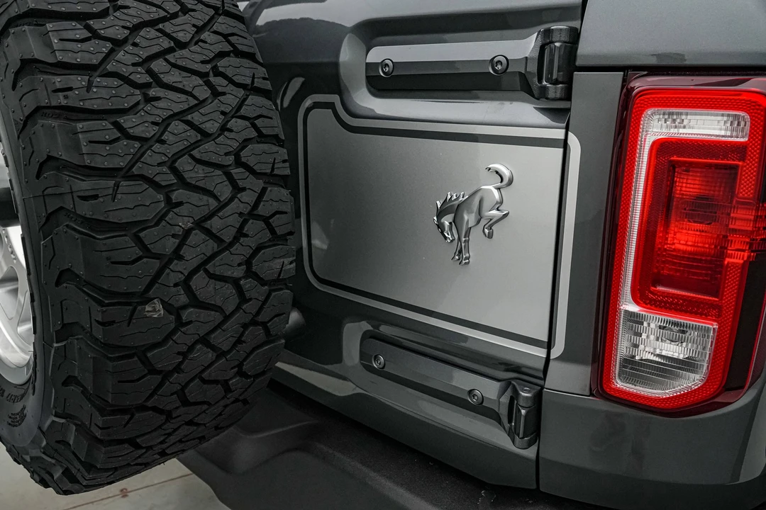 2025 Ford Bronco 6th Gen - Image 19 of 21