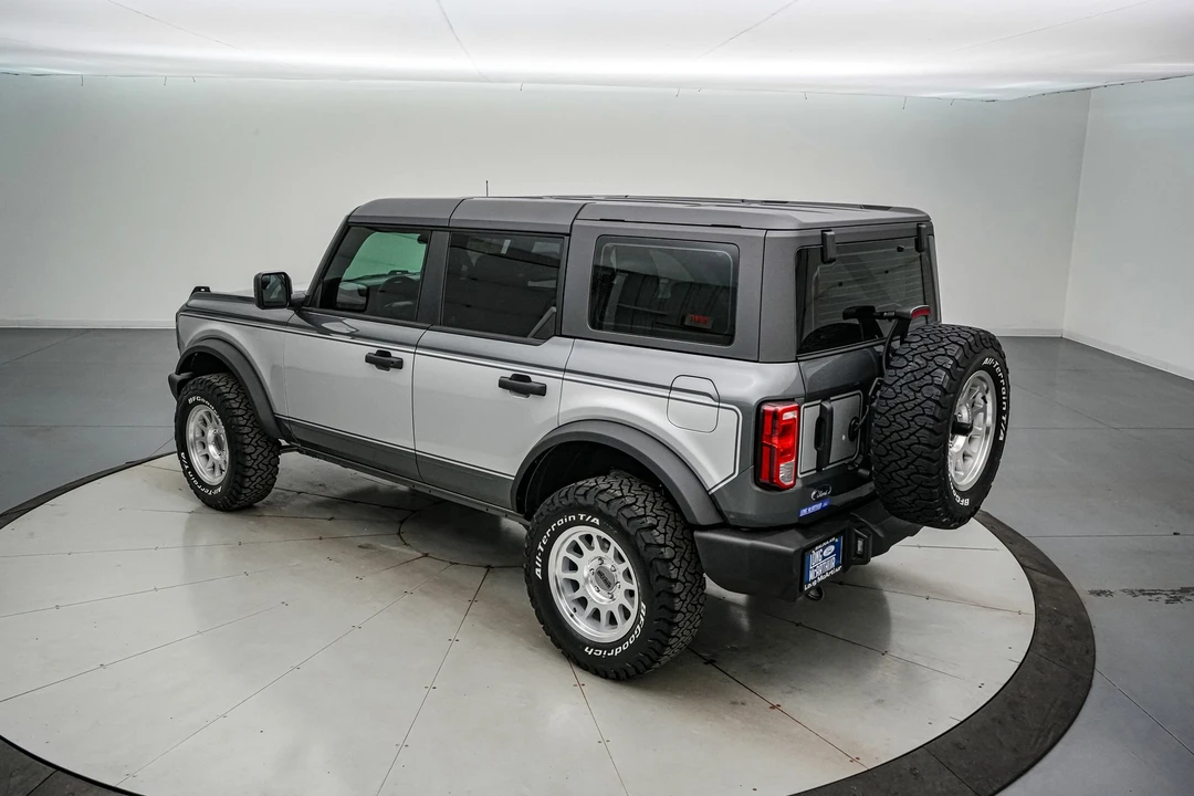 2025 Ford Bronco 6th Gen - Image 8 of 21