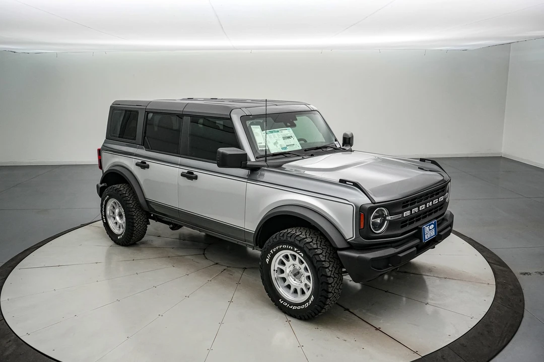 2025 Ford Bronco 6th Gen - Image 4 of 21