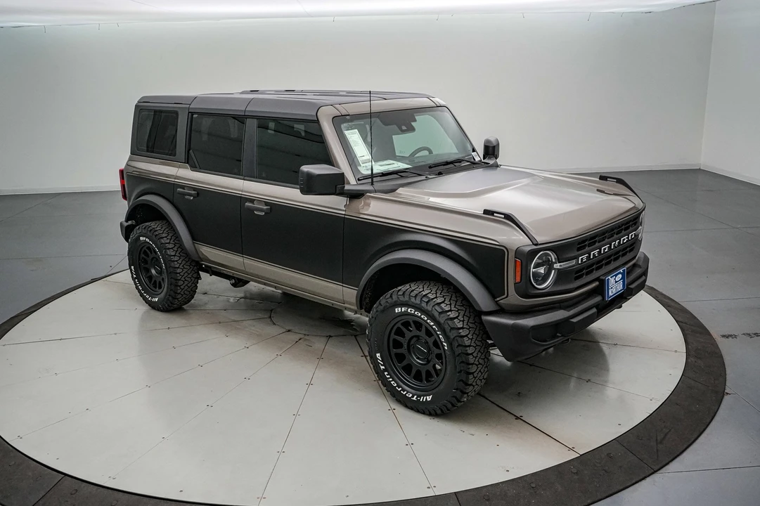 2025 Ford Bronco 6th Gen - Image 4 of 21