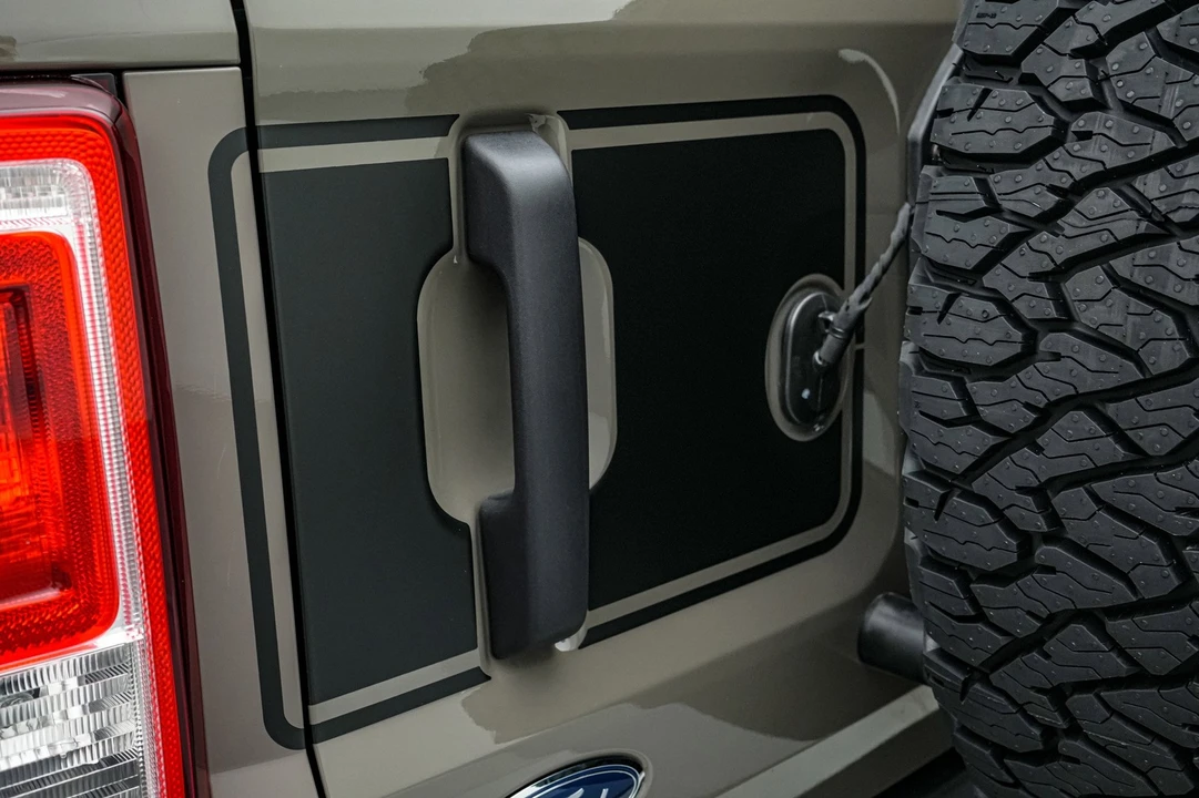 2025 Ford Bronco 6th Gen - Image 19 of 21