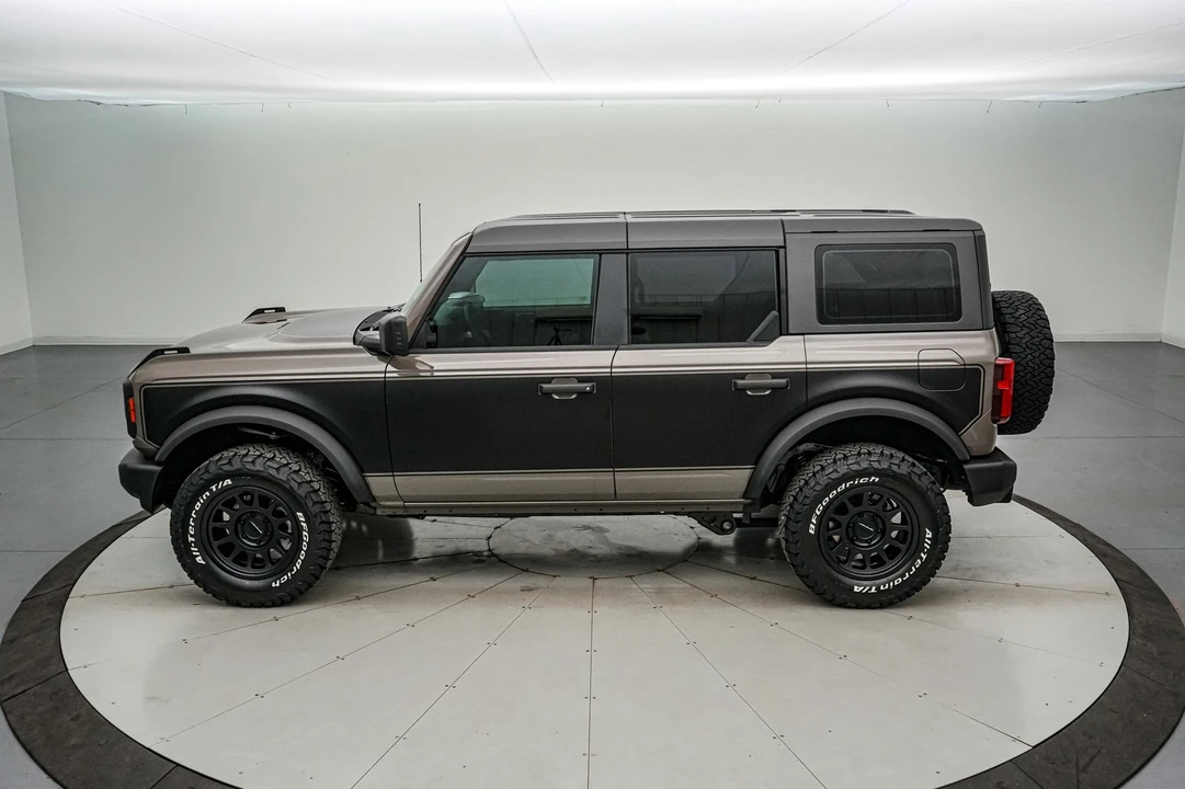 2025 Ford Bronco 6th Gen - Image 9 of 21