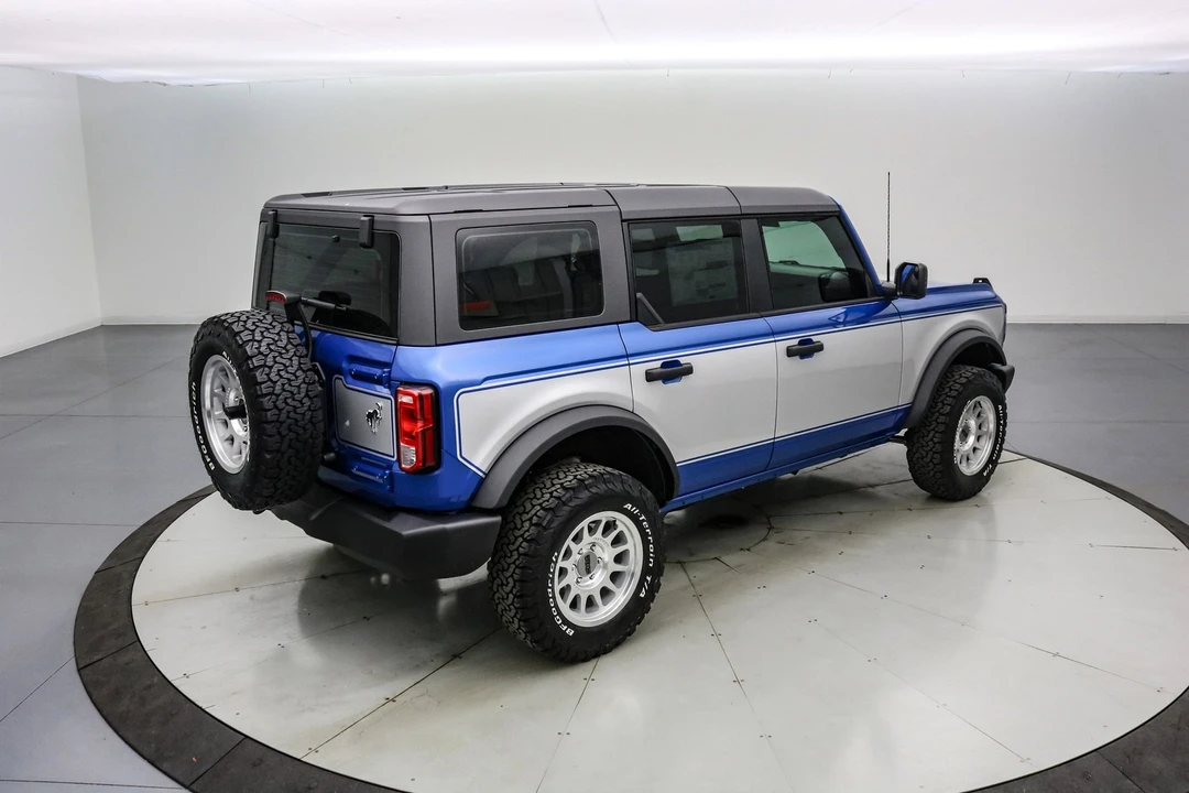 2025 Ford Bronco 6th Gen - Image 6 of 21