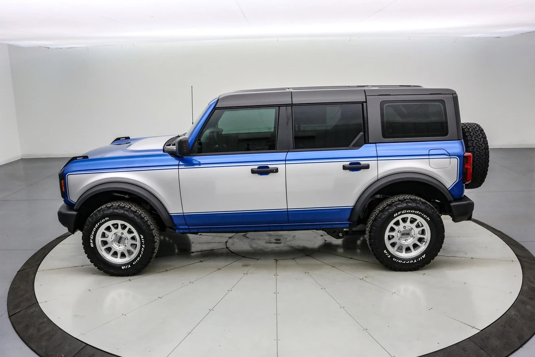 2025 Ford Bronco 6th Gen - Image 9 of 21