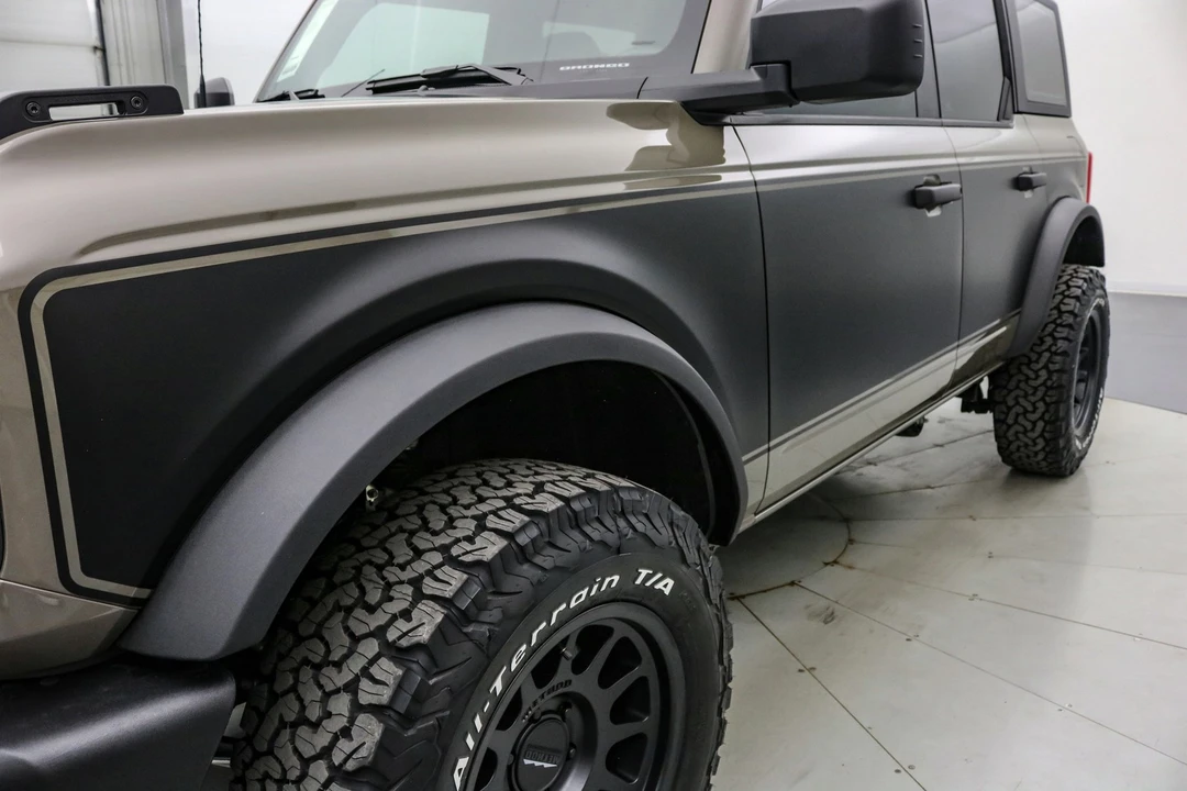 2025 Ford Bronco 6th Gen - Image 15 of 21