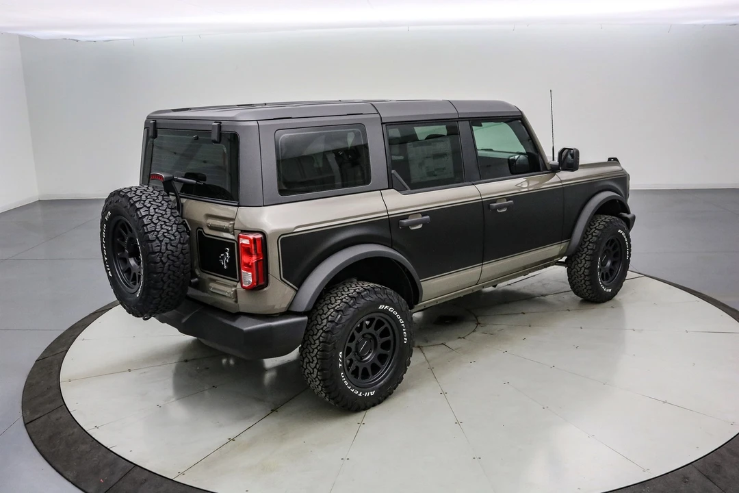 2025 Ford Bronco 6th Gen - Image 6 of 21
