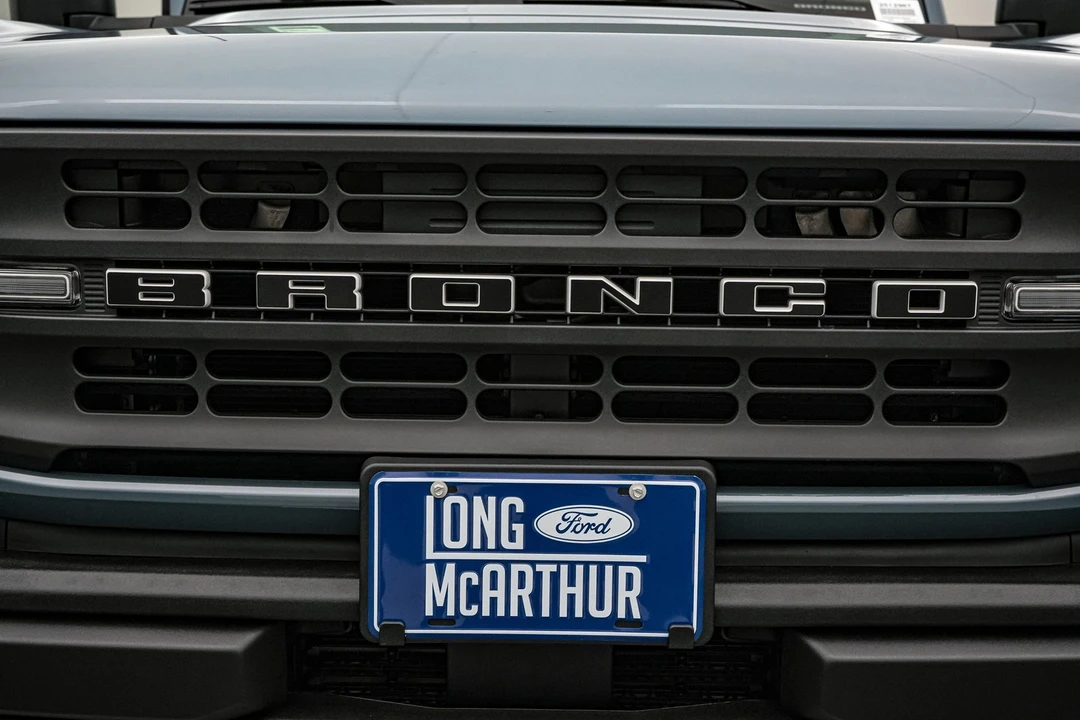 2025 Ford Bronco 6th Gen - Image 15 of 21