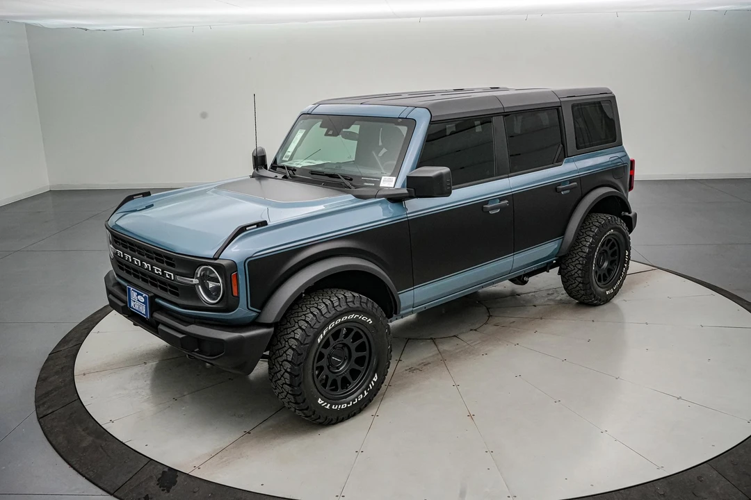 2025 Ford Bronco 6th Gen - Image 10 of 21