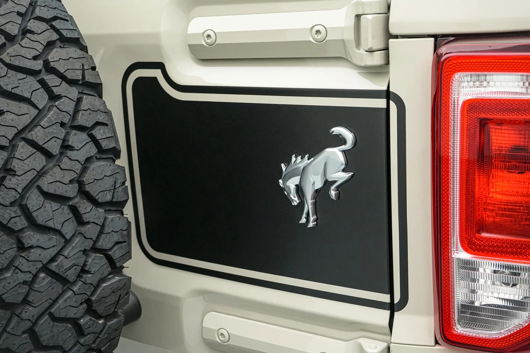 2025 Ford Bronco 6th Gen - Image 19 of 21