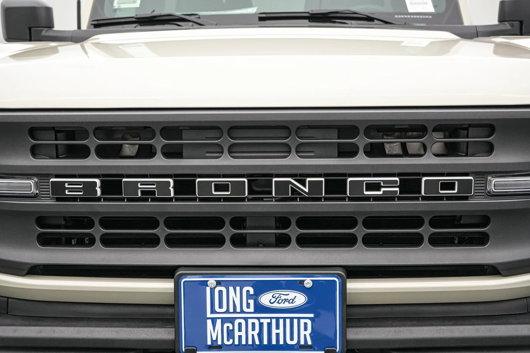 2025 Ford Bronco 6th Gen - Image 15 of 21