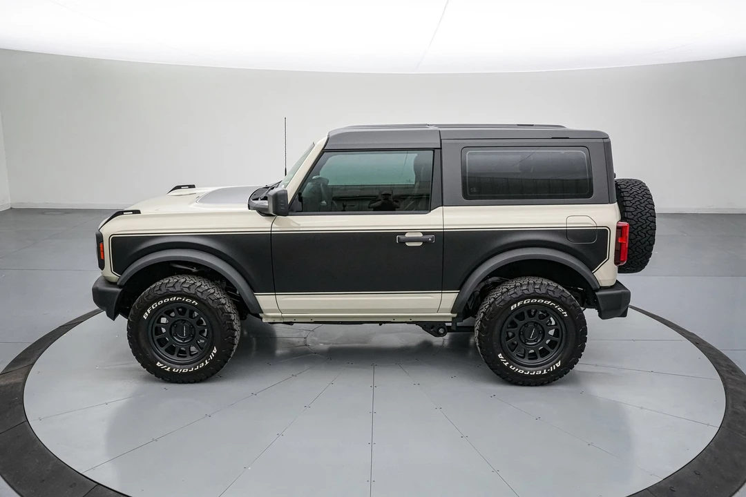2025 Ford Bronco 6th Gen - Image 9 of 21