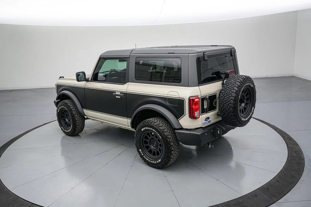 2025 Ford Bronco 6th Gen - Image 8 of 21