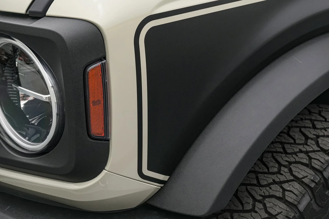 2025 Ford Bronco 6th Gen - Image 17 of 21