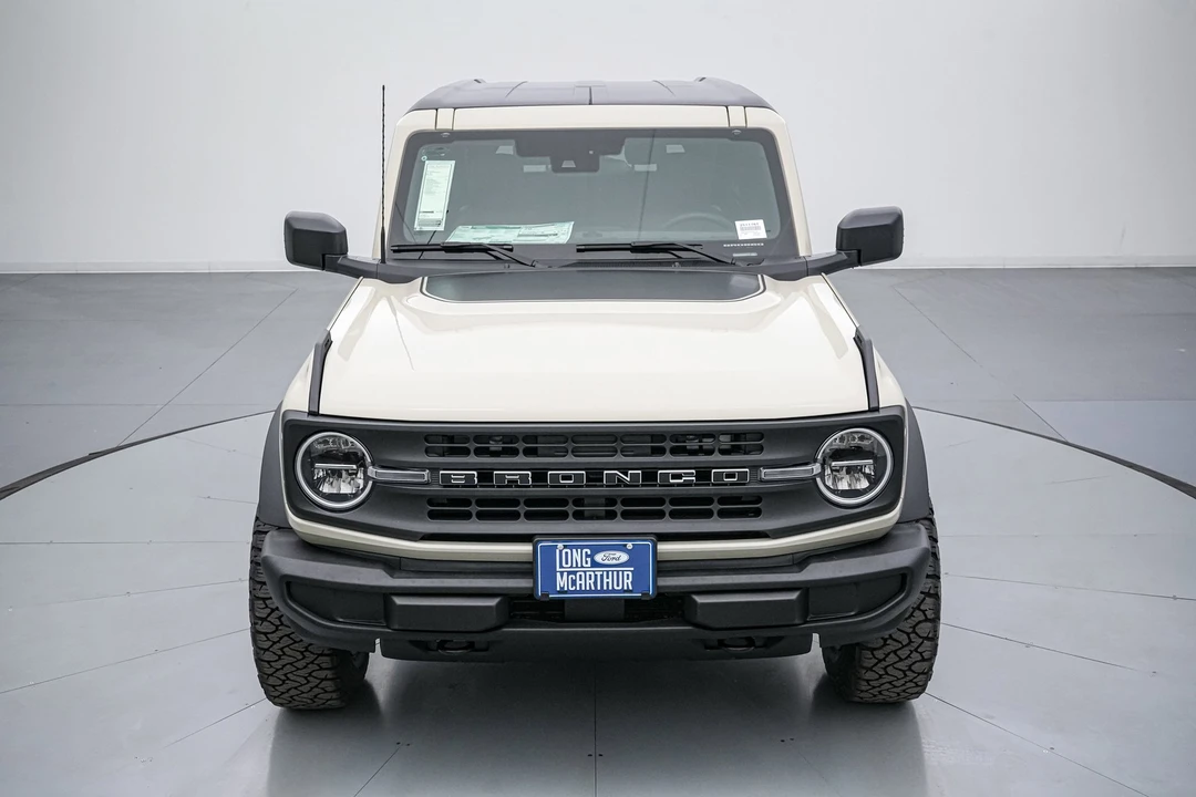 2025 Ford Bronco 6th Gen - Image 11 of 21