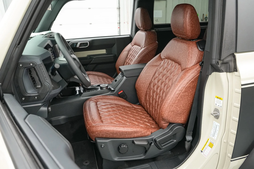 2025 Ford Bronco 6th Gen - Image 20 of 21