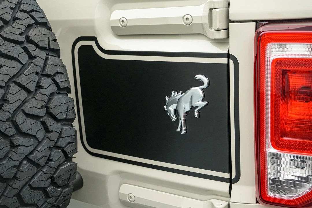 2025 Ford Bronco 6th Gen - Image 19 of 21