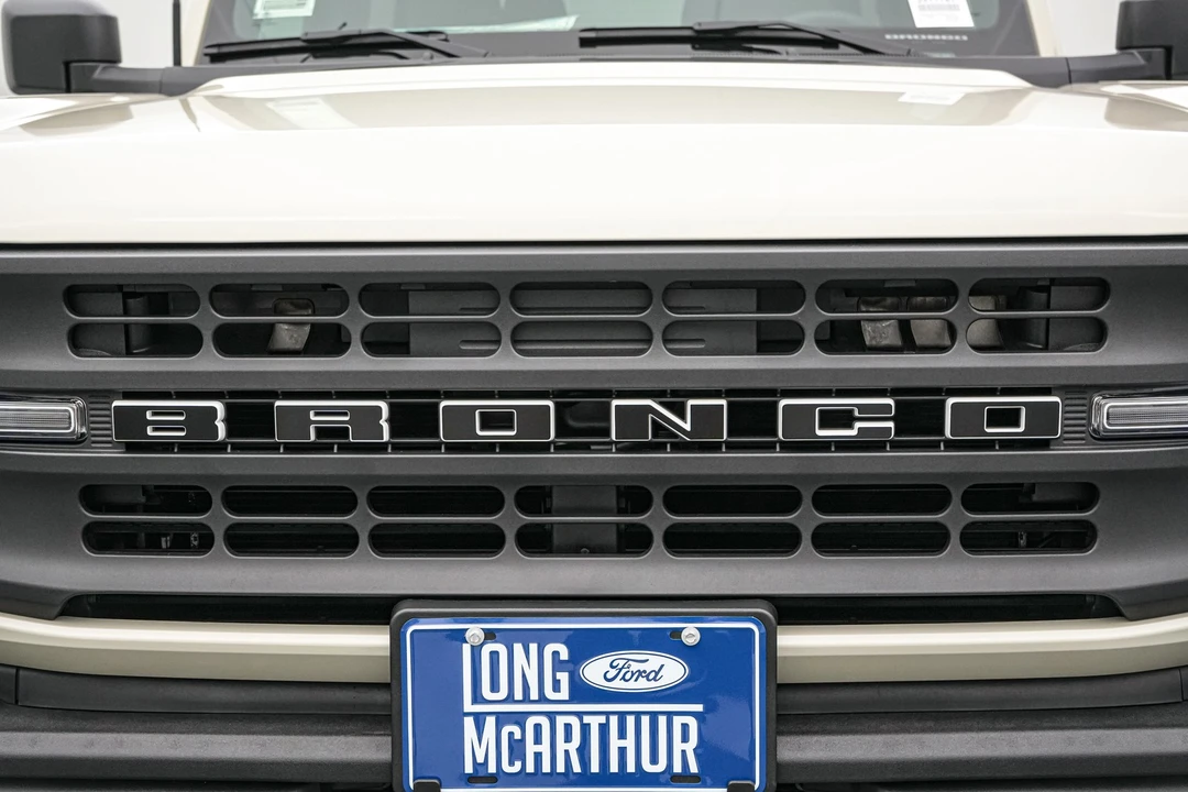 2025 Ford Bronco 6th Gen - Image 15 of 21
