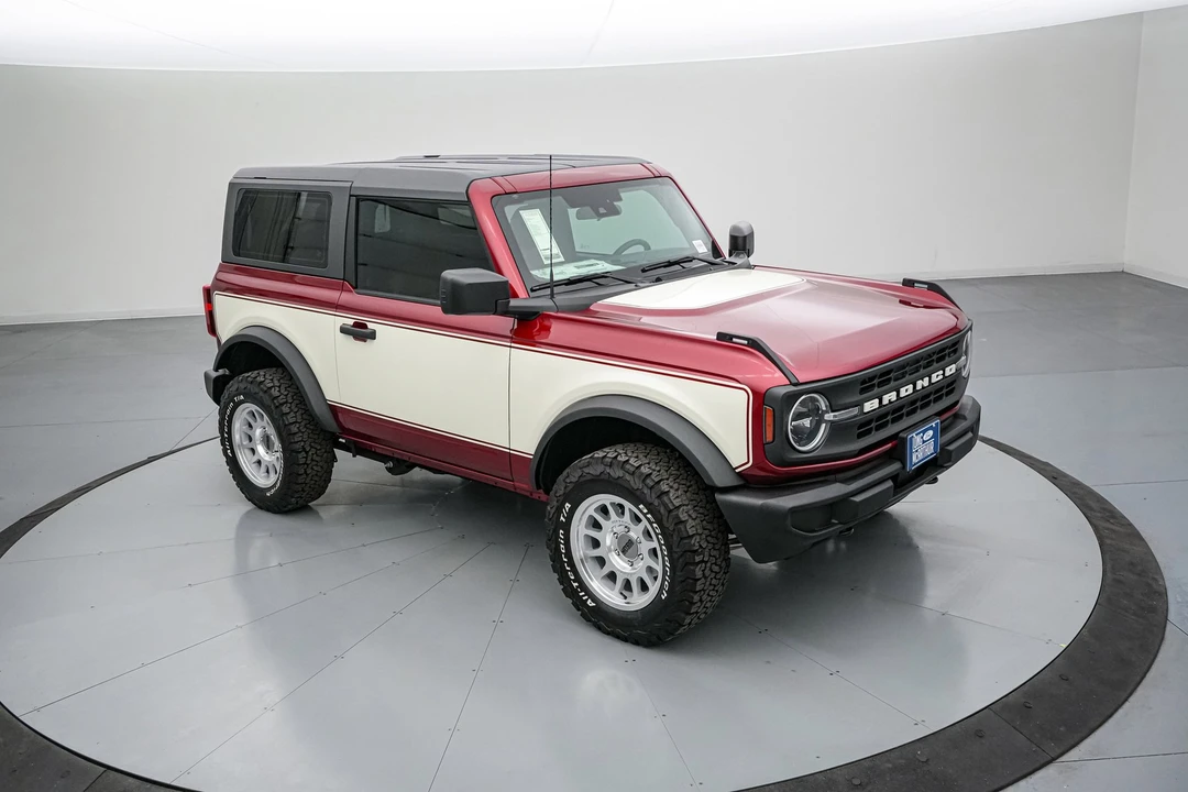 2025 Ford Bronco 6th Gen - Image 4 of 21