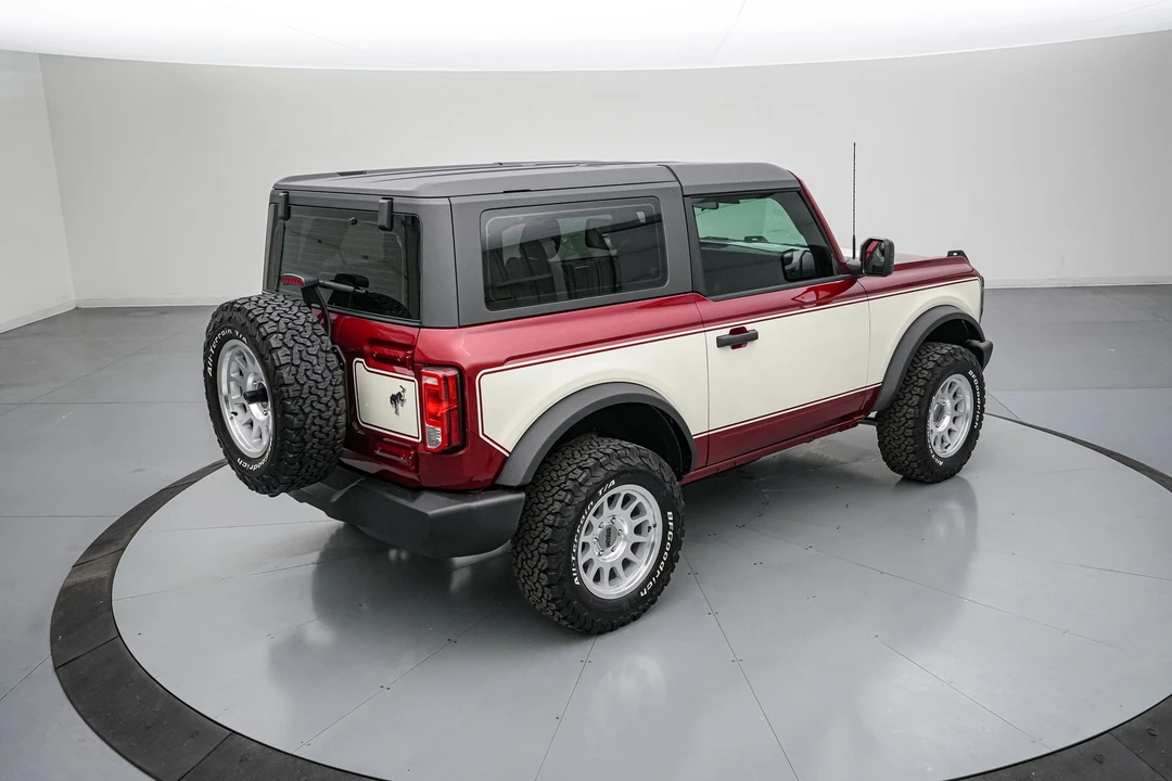 2025 Ford Bronco 6th Gen - Image 6 of 21