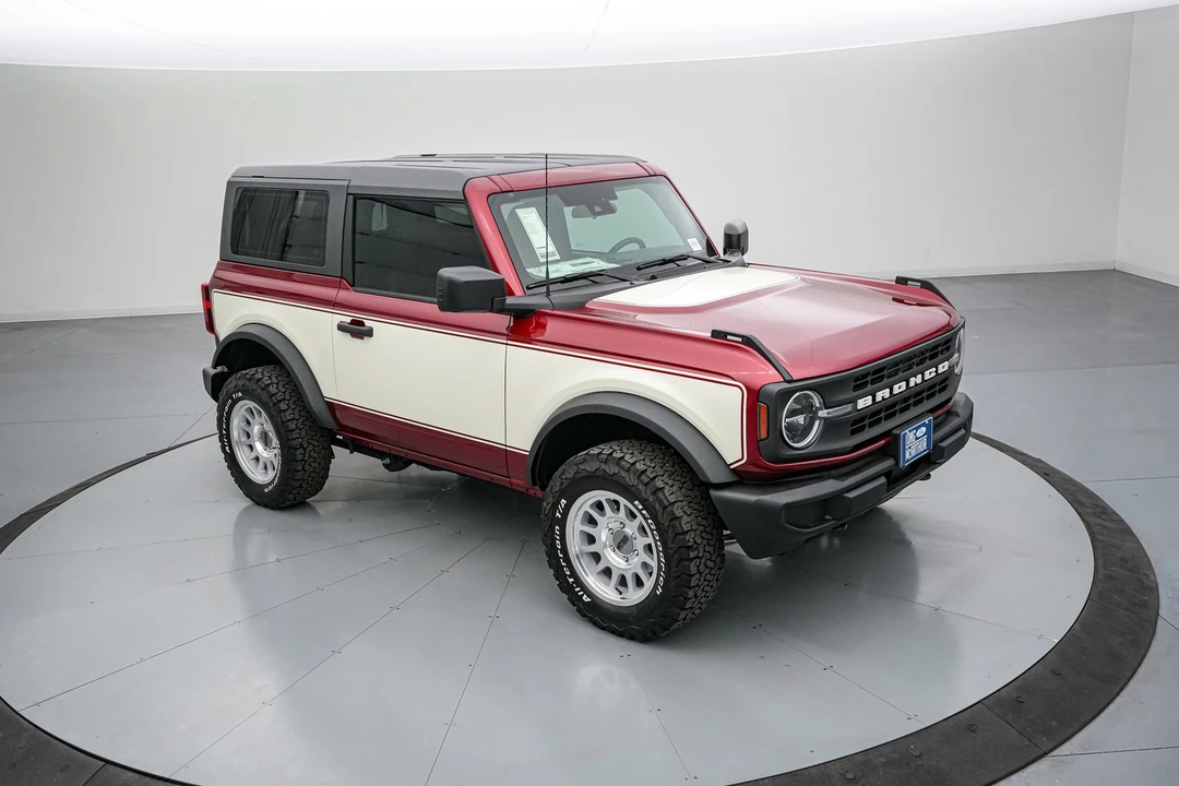 2025 Ford Bronco 6th Gen - Image 4 of 21