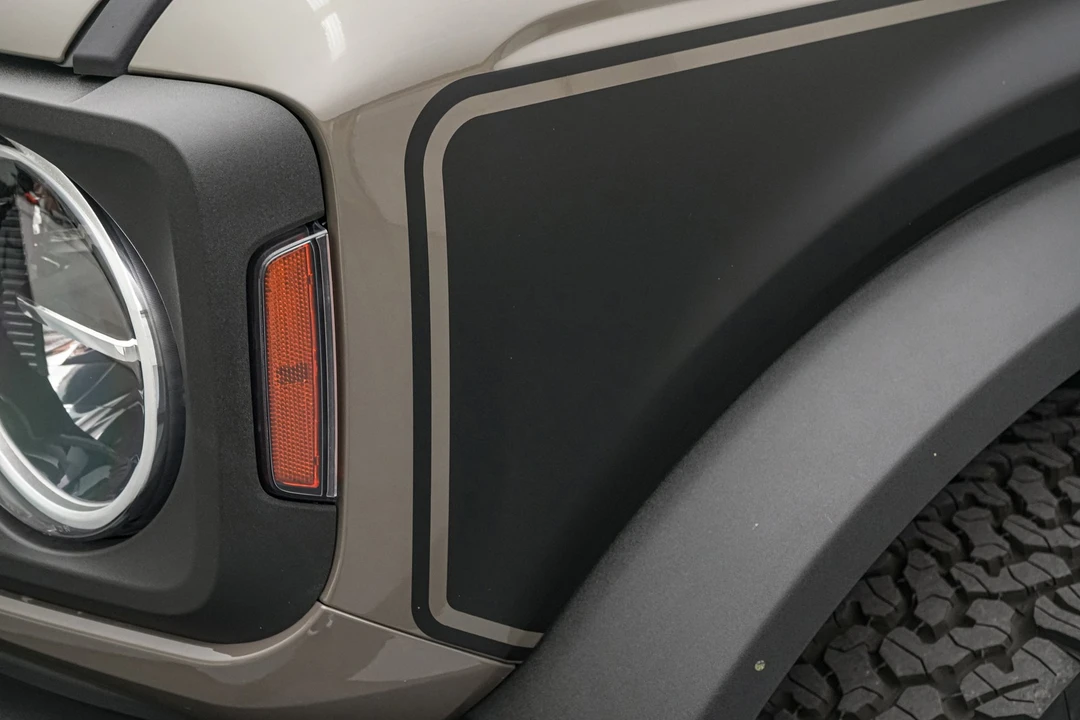 2025 Ford Bronco 6th Gen - Image 18 of 21