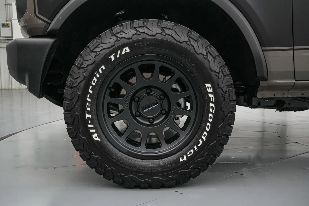 2025 Ford Bronco 6th Gen - Image 12 of 21