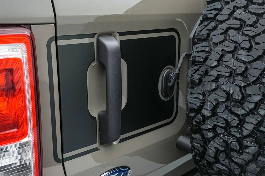 2025 Ford Bronco 6th Gen - Image 19 of 21