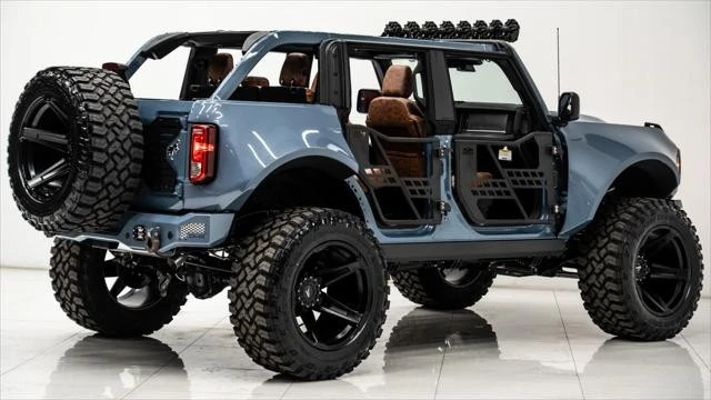 2025 Ford Bronco 6th Gen - Image 18 of 21