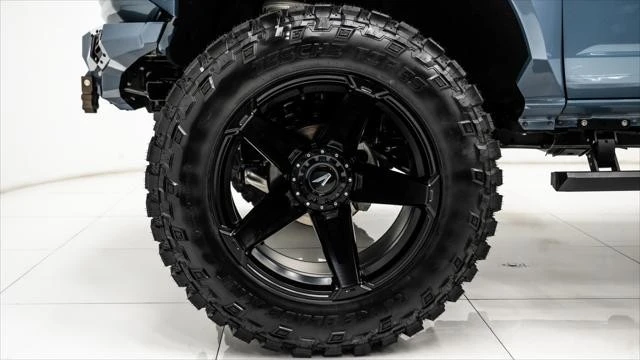 2025 Ford Bronco 6th Gen - Image 11 of 21