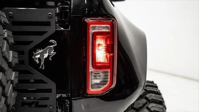 2025 Ford Bronco 6th Gen - Image 19 of 21
