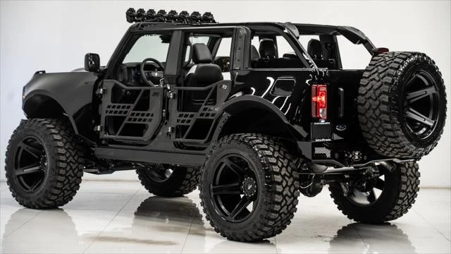 2025 Ford Bronco 6th Gen - Image 18 of 21