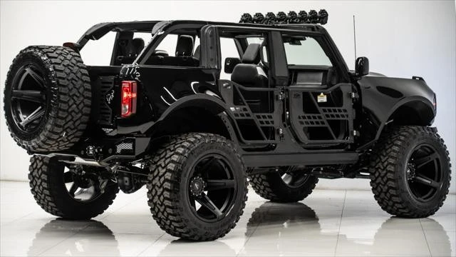 2025 Ford Bronco 6th Gen - Image 17 of 21