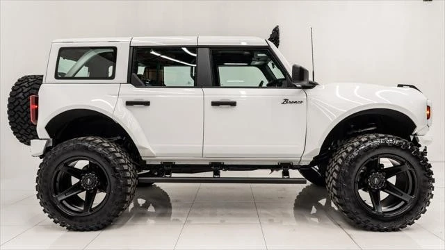 2025 Ford Bronco 6th Gen - Image 19 of 21