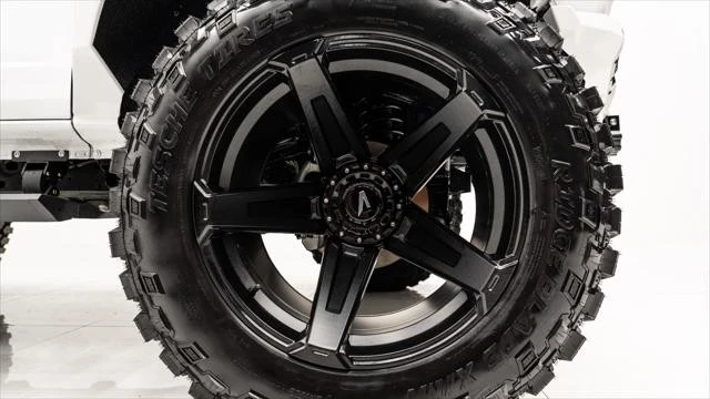 2025 Ford Bronco 6th Gen - Image 20 of 21