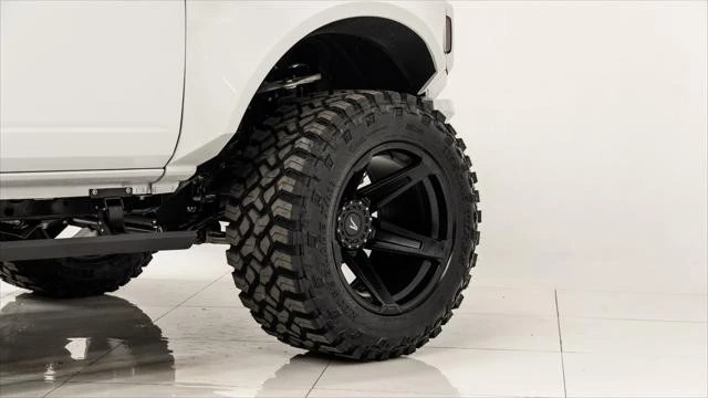 2025 Ford Bronco 6th Gen - Image 15 of 21