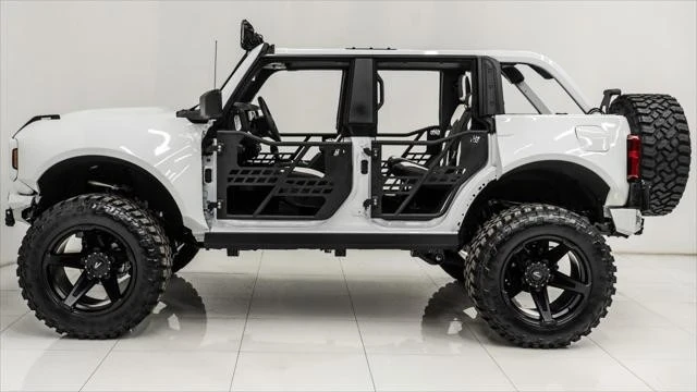 2025 Ford Bronco 6th Gen - Image 13 of 21