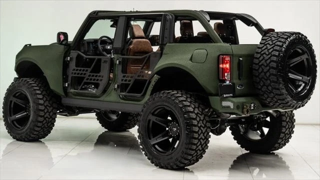 2025 Ford Bronco 6th Gen - Image 14 of 21